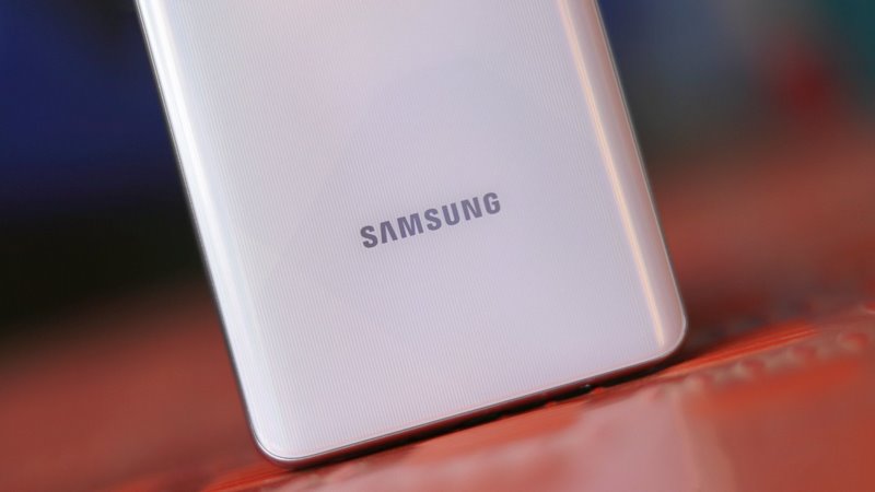 مقایسه گوشی A32 با A71 سامسونگ