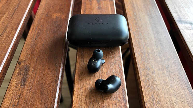 مقایسه هندزفری های بی سیم هایلو t15 و t19