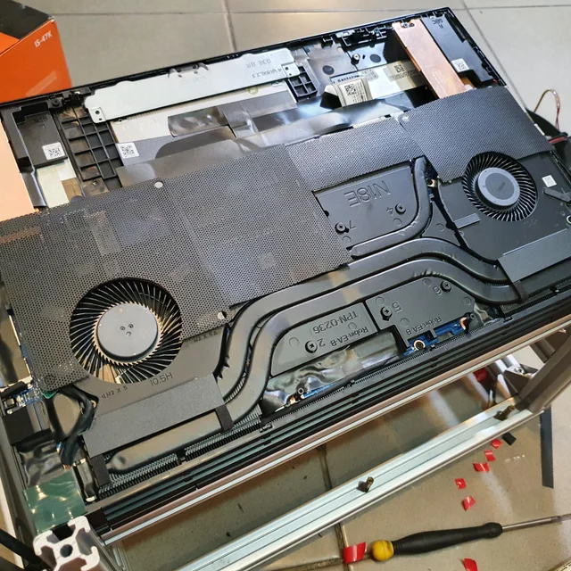 کارت گرافیک لپ تاپ کجاست