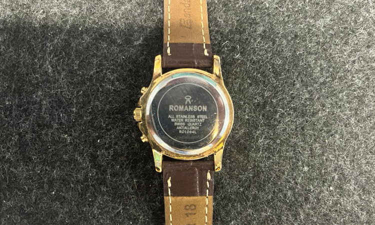 تشخیص ساعت اصل از فیک با اطلاعات پشت ساعت